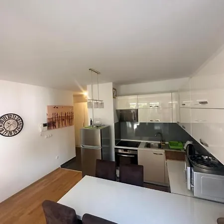 Apartment Apartman Din